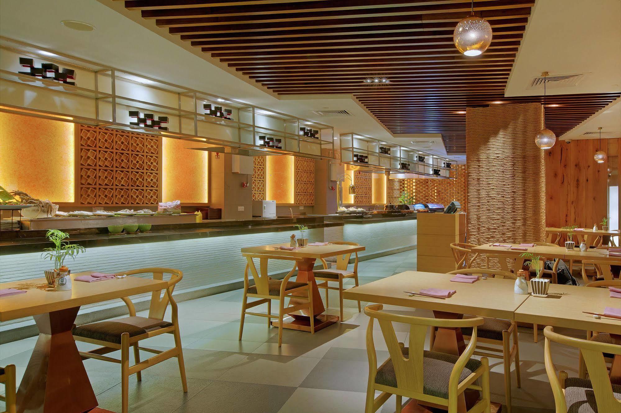 Parkroyal Yangon Exterior foto